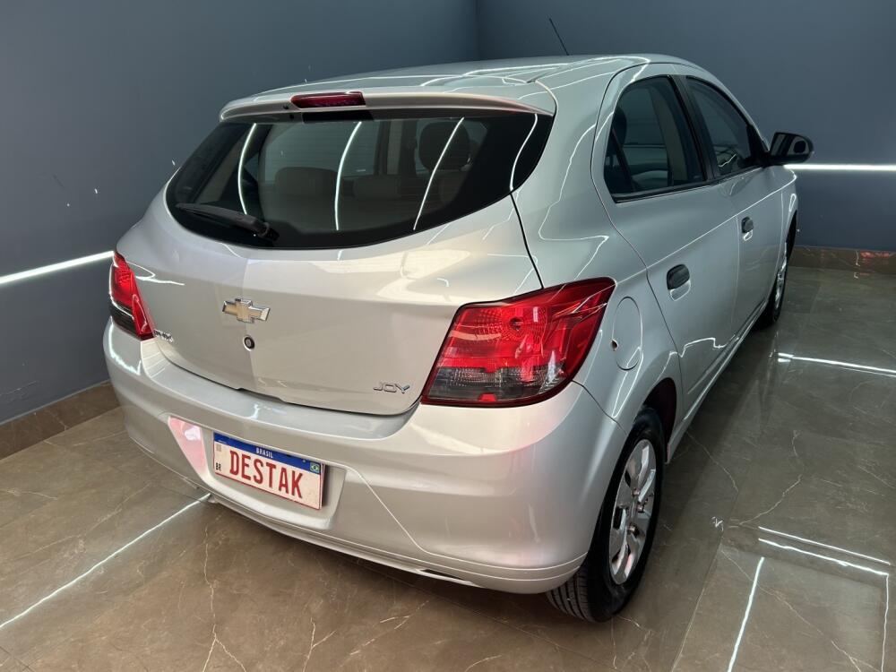 Chevrolet Onix Hatch