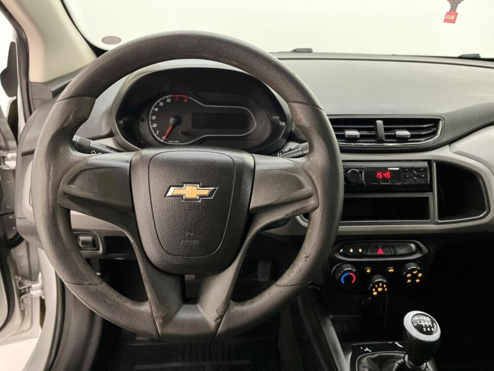 Chevrolet Onix Hatch
