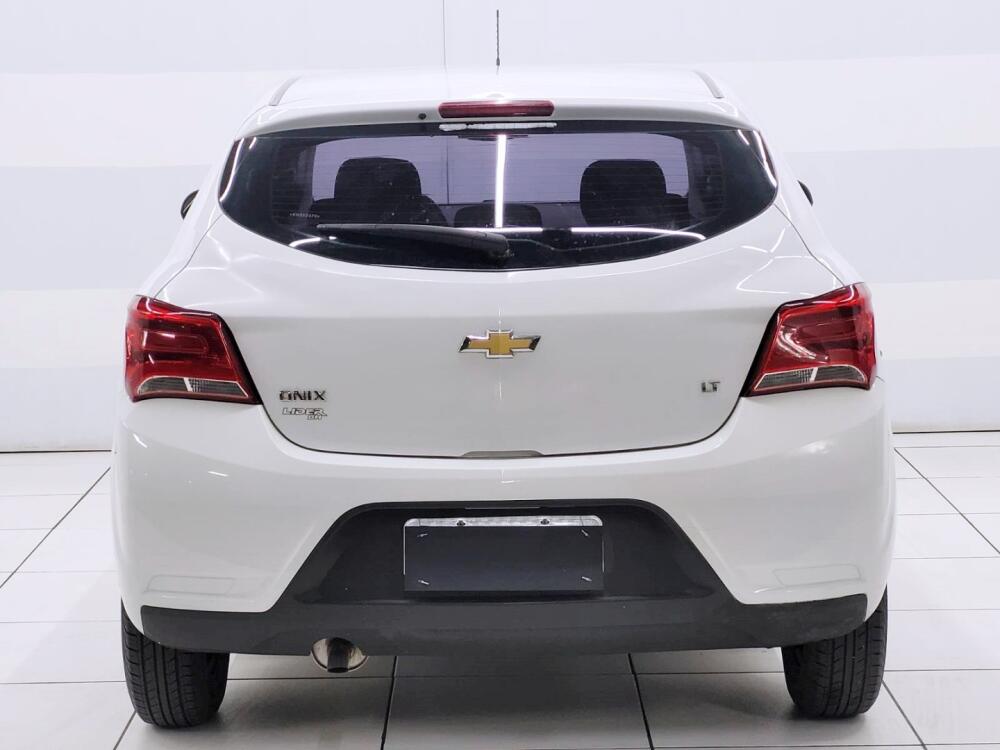 Chevrolet Onix Hatch