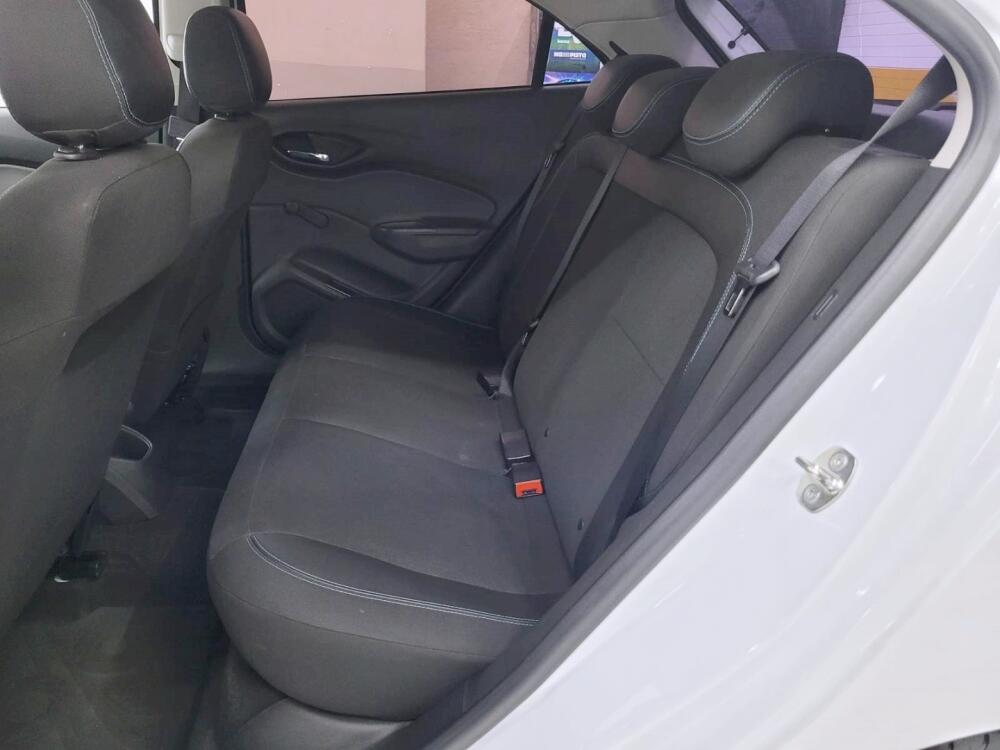 Chevrolet Onix Hatch