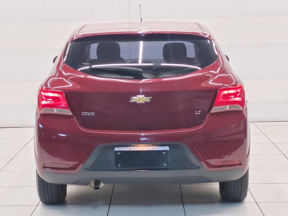Chevrolet Onix Hatch