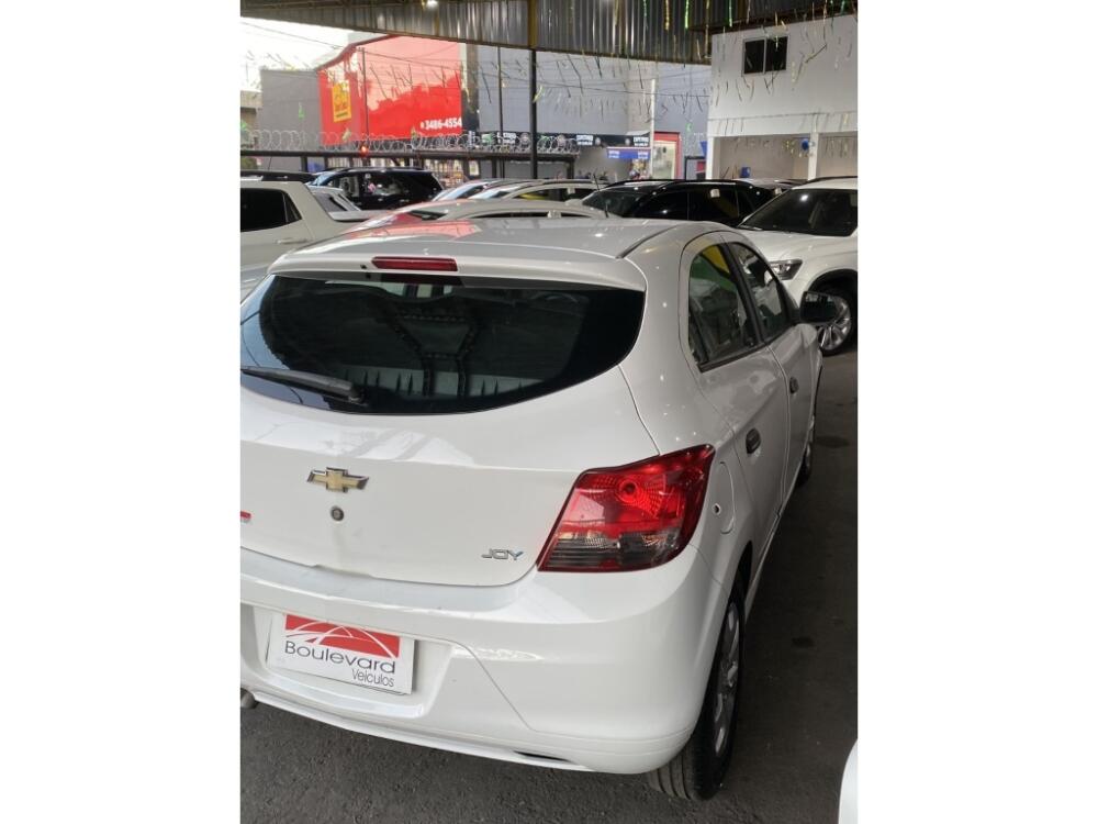 Chevrolet Onix Hatch