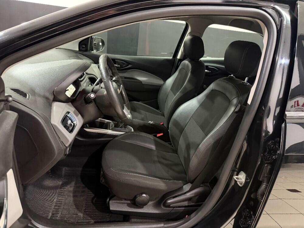 Chevrolet Onix Hatch