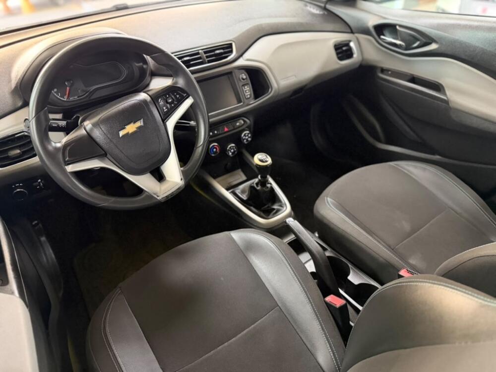 Chevrolet Onix Hatch