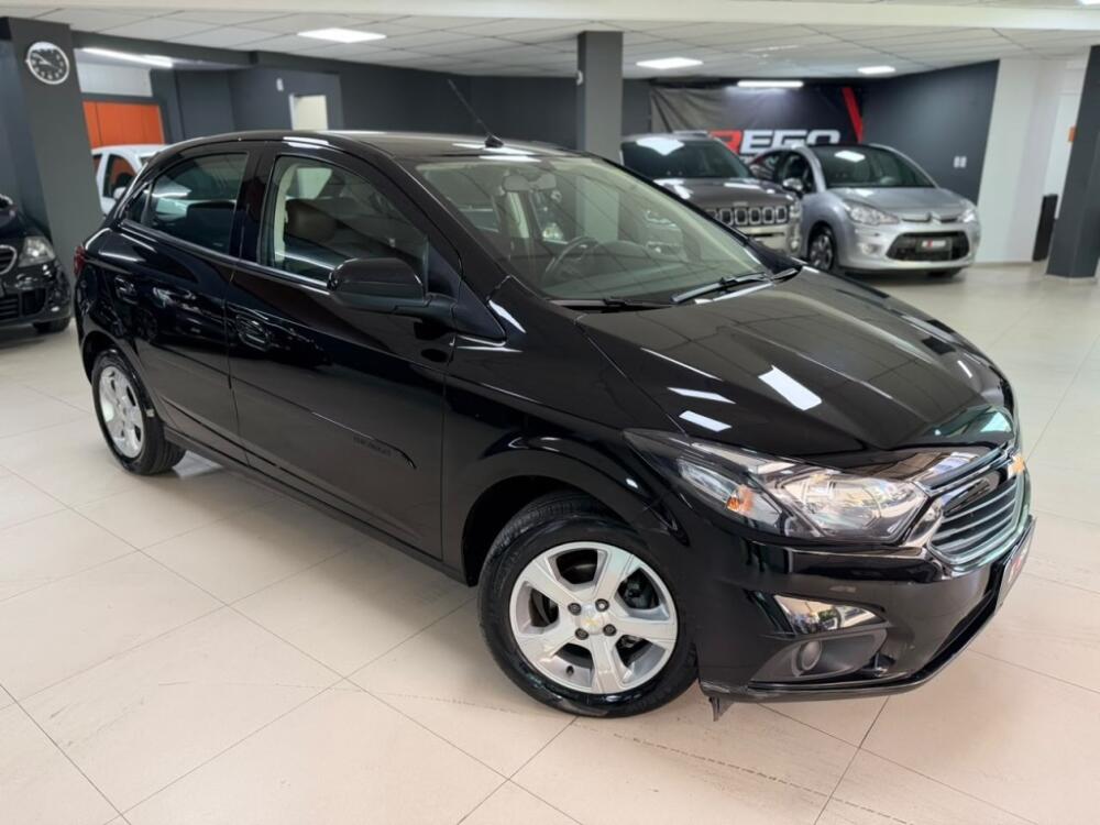 Chevrolet Onix Hatch