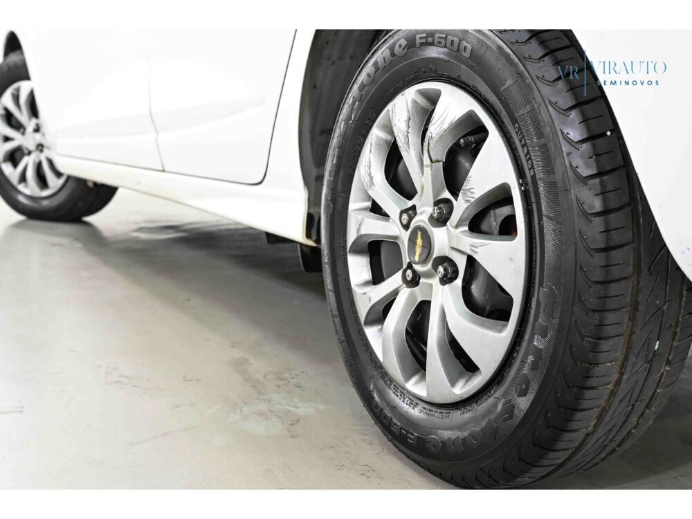 Chevrolet Onix Hatch