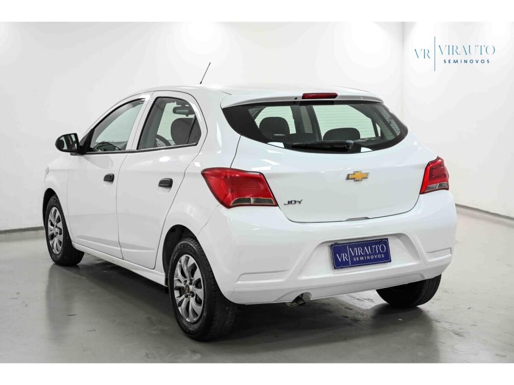 Chevrolet Onix Hatch