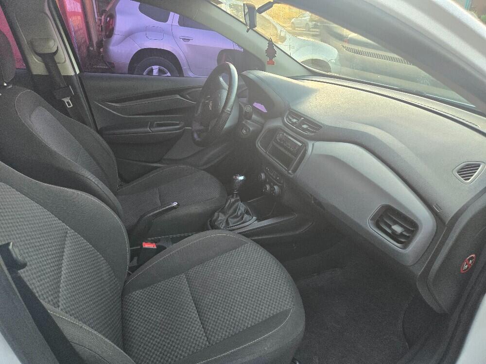 Chevrolet Onix Hatch