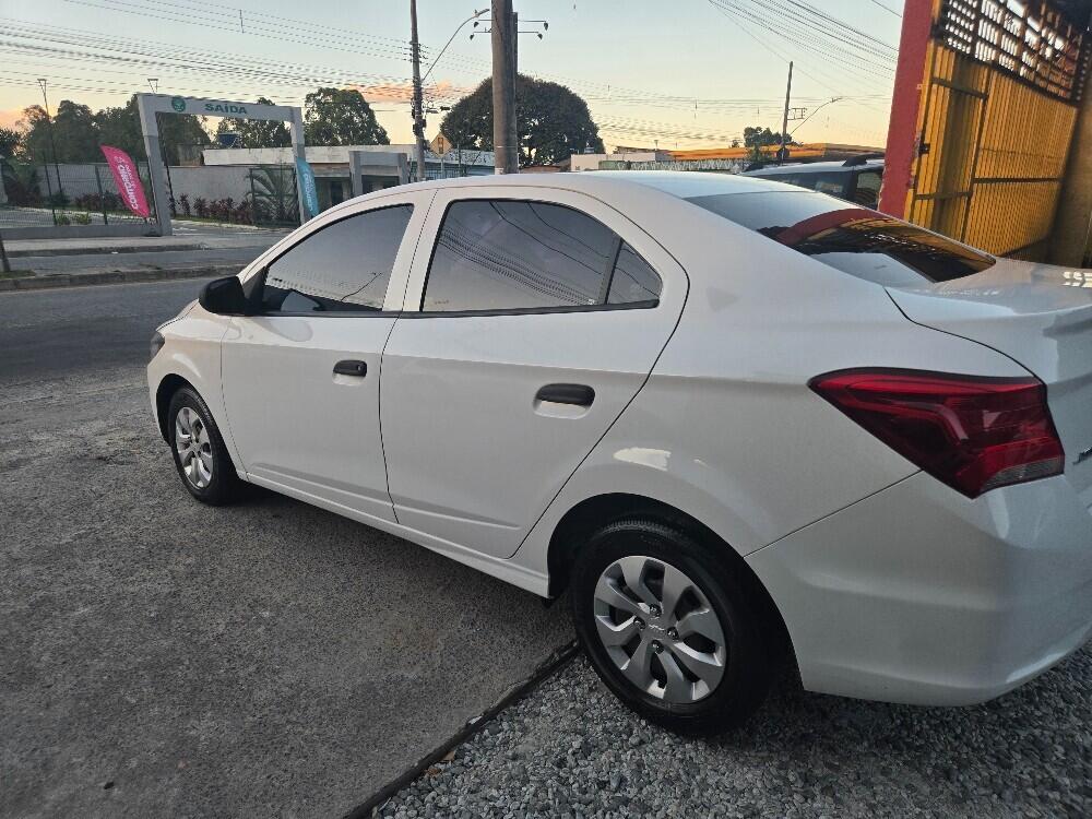 Chevrolet Onix Hatch