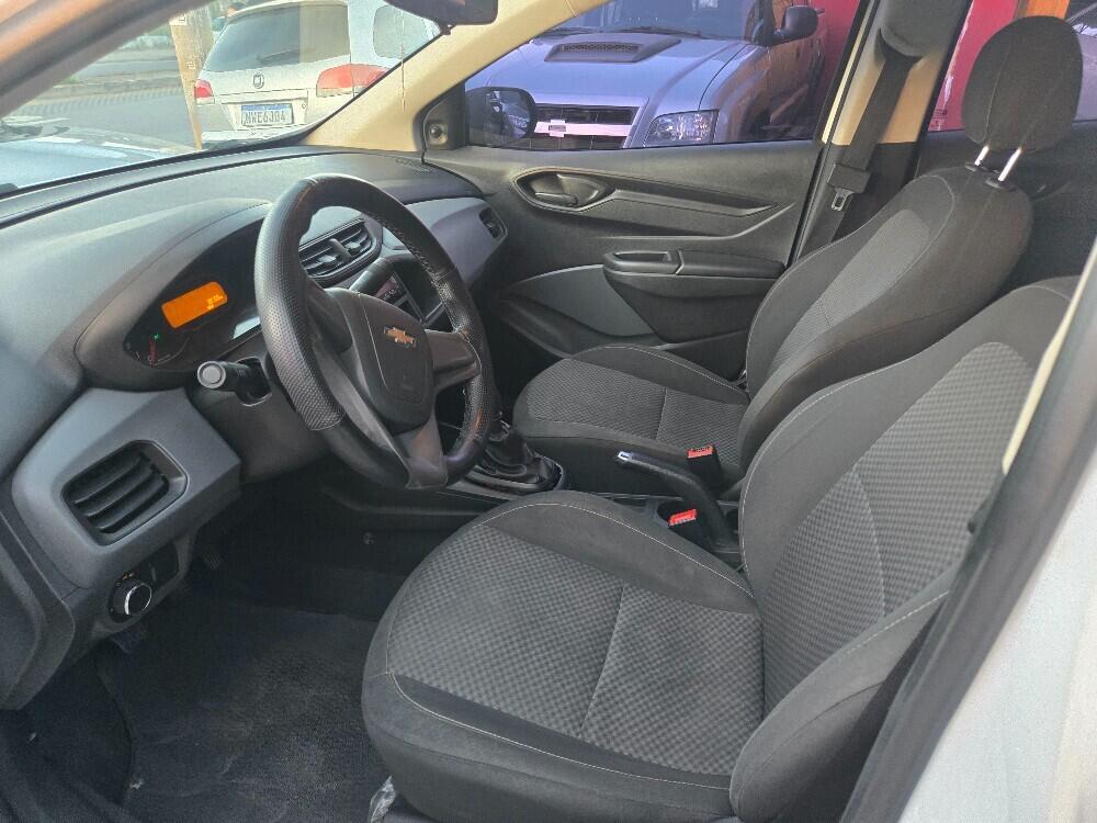 Chevrolet Onix Hatch