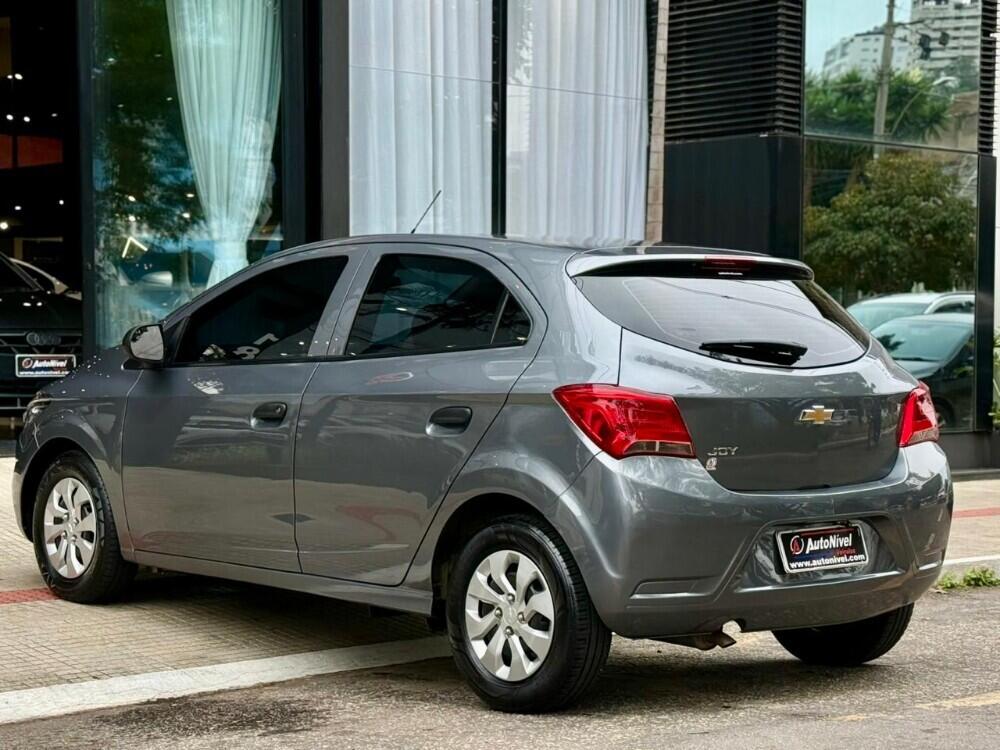 Chevrolet Onix Hatch