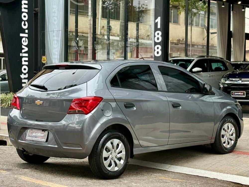 Chevrolet Onix Hatch