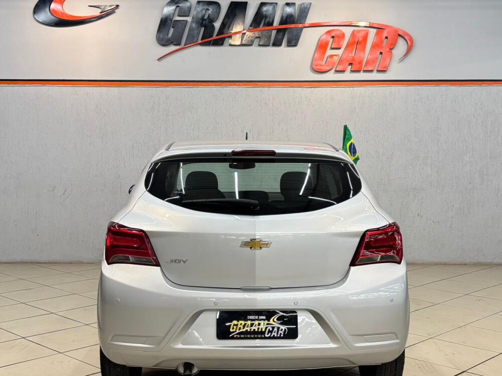 Chevrolet Onix Hatch