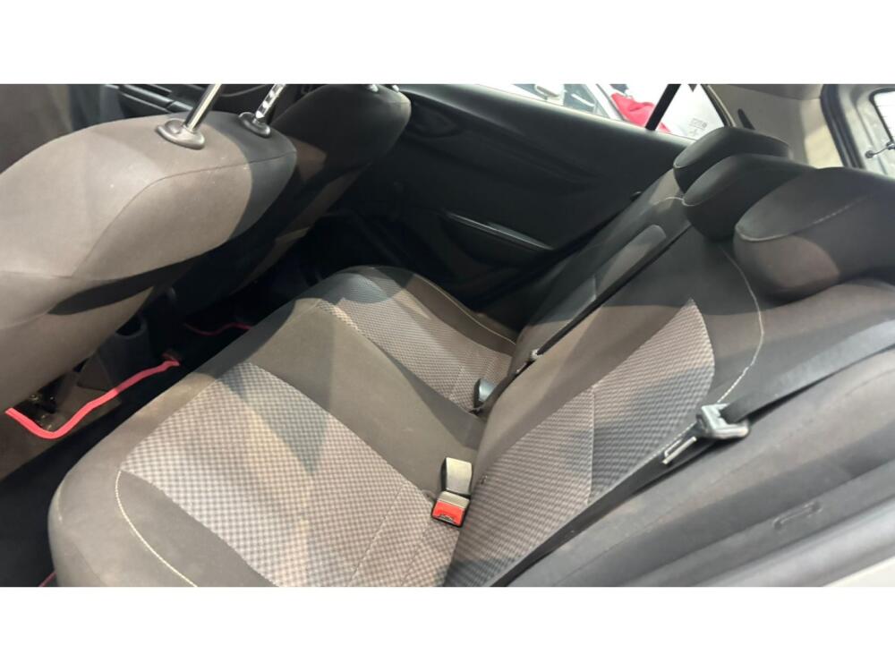 Chevrolet Onix Hatch