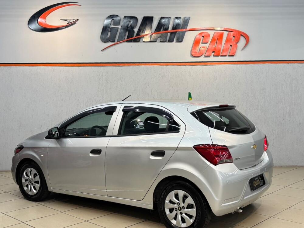 Chevrolet Onix Hatch