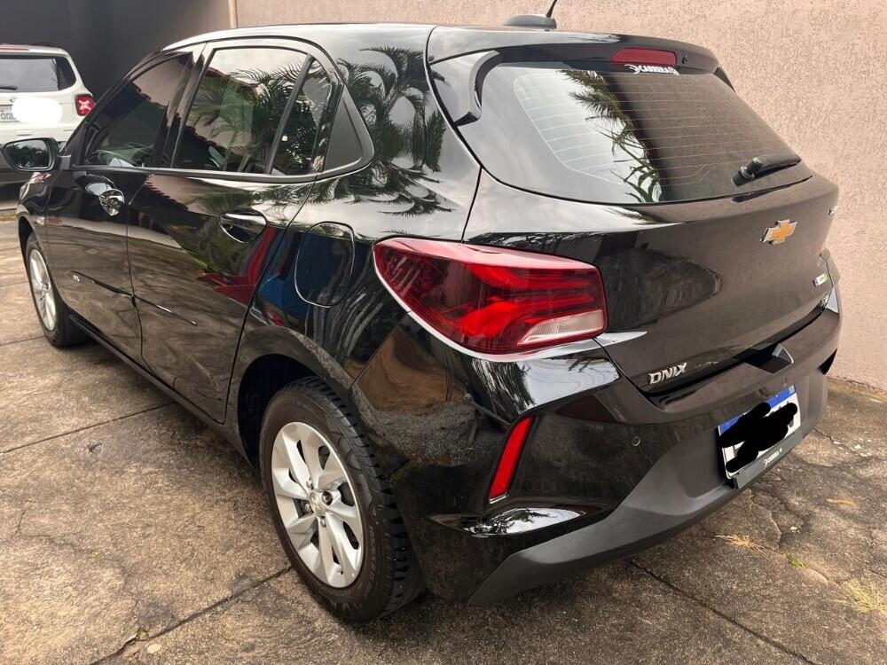 Chevrolet Onix Hatch