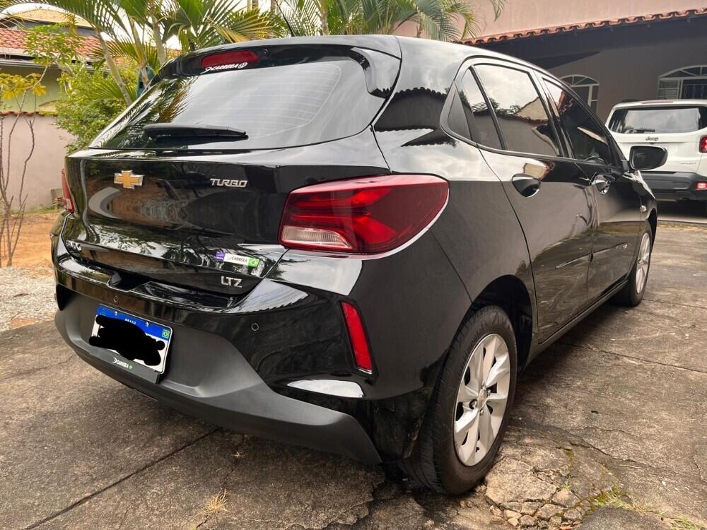 Chevrolet Onix Hatch