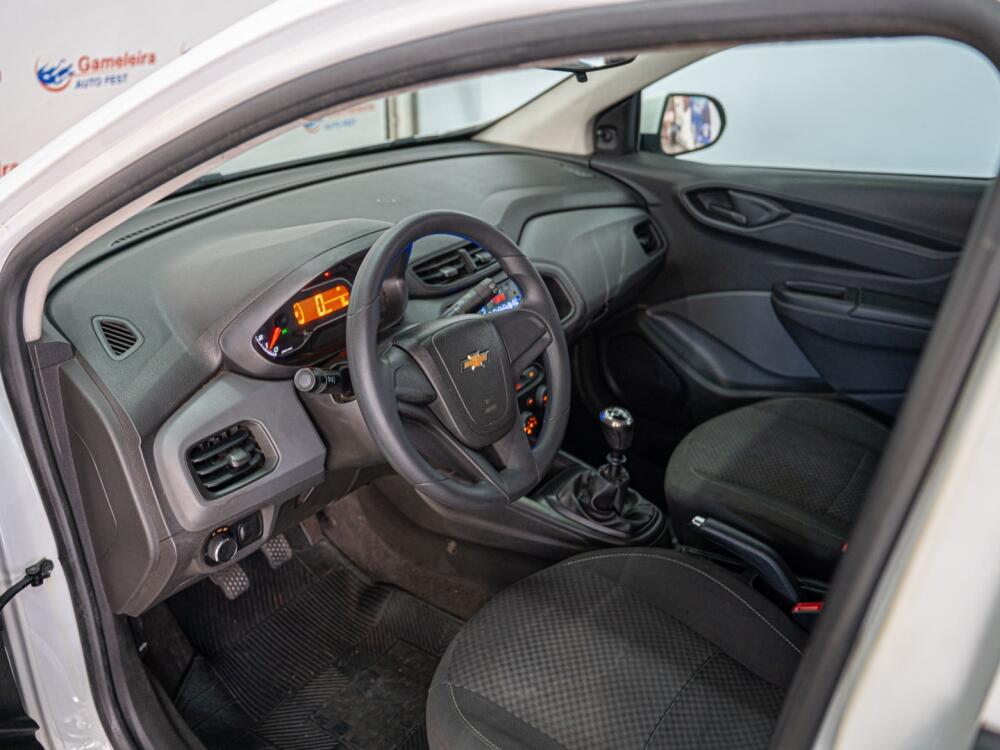 Chevrolet Onix Hatch