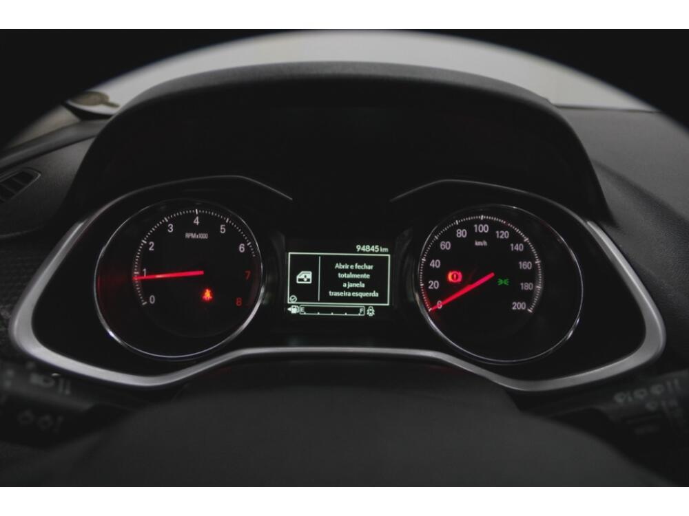 Chevrolet Onix Hatch