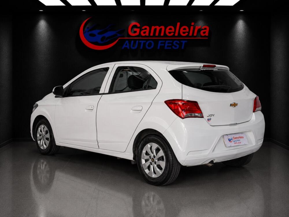 Chevrolet Onix Hatch