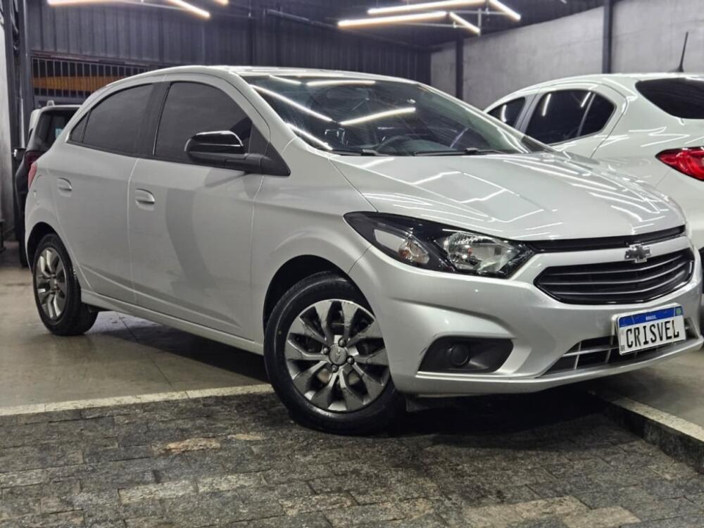 Chevrolet Onix Hatch