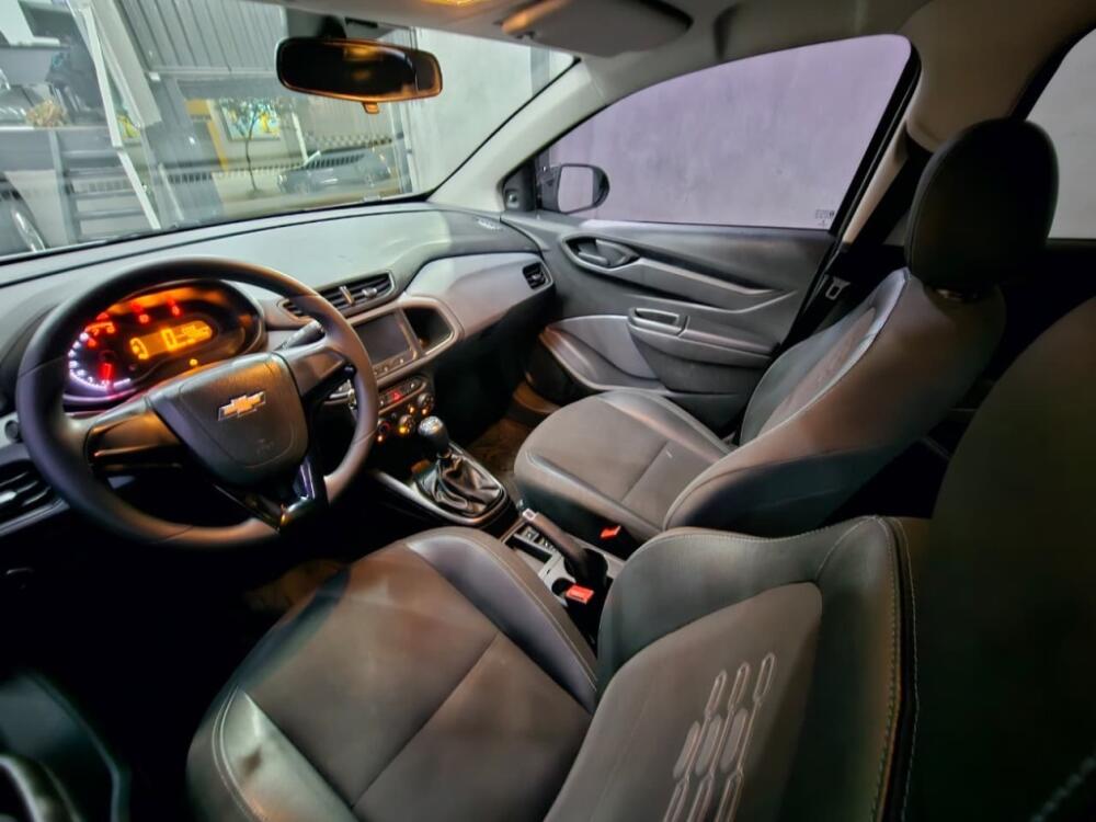 Chevrolet Onix Hatch