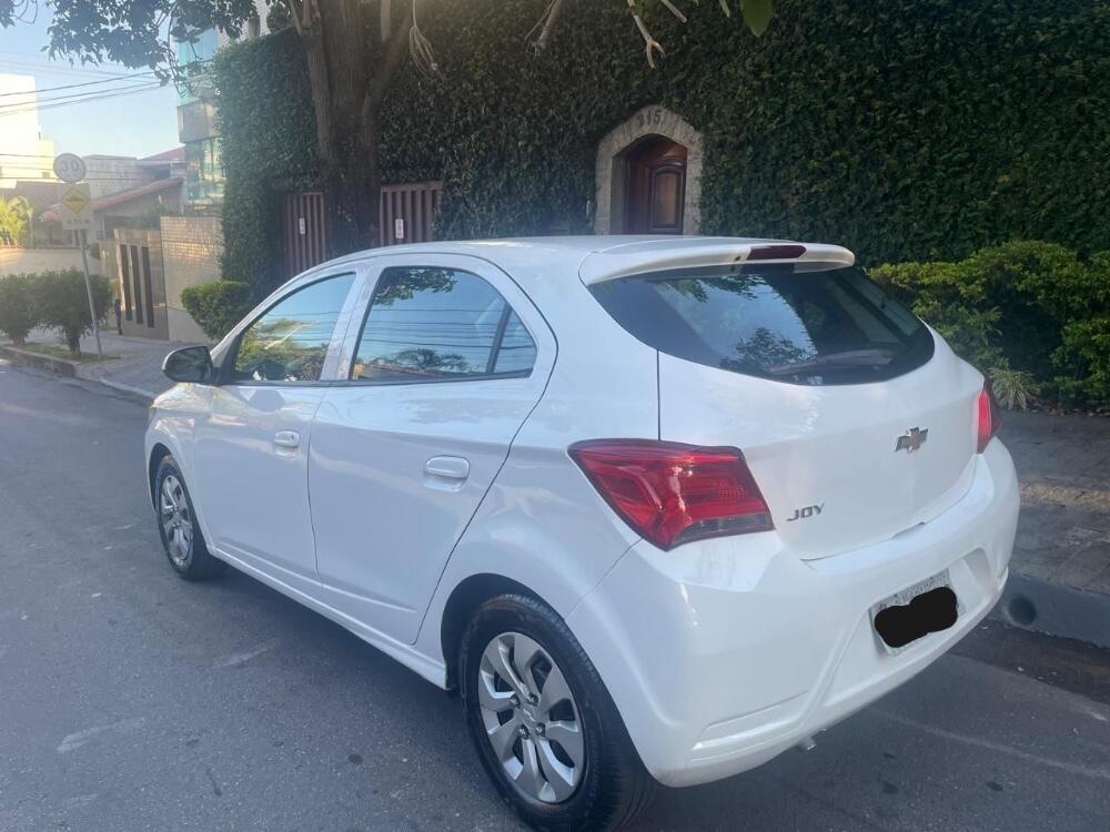 Chevrolet Onix Hatch