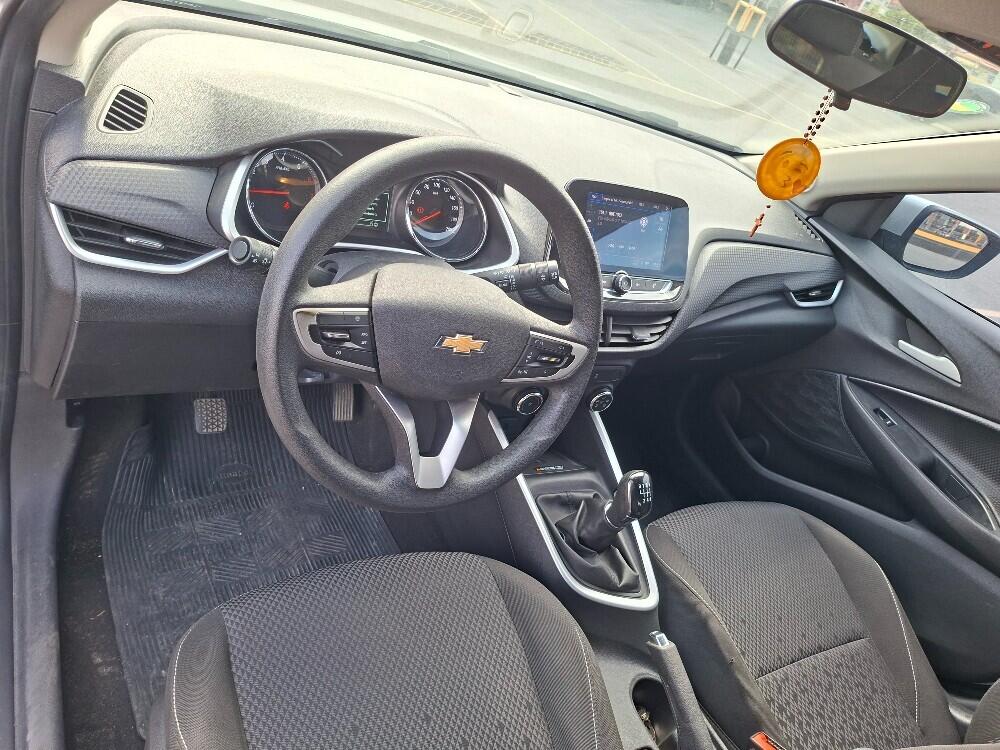 Chevrolet Onix Hatch