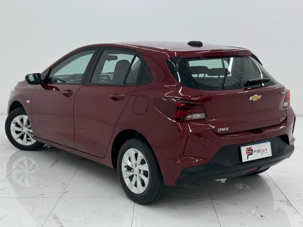 Chevrolet Onix Hatch