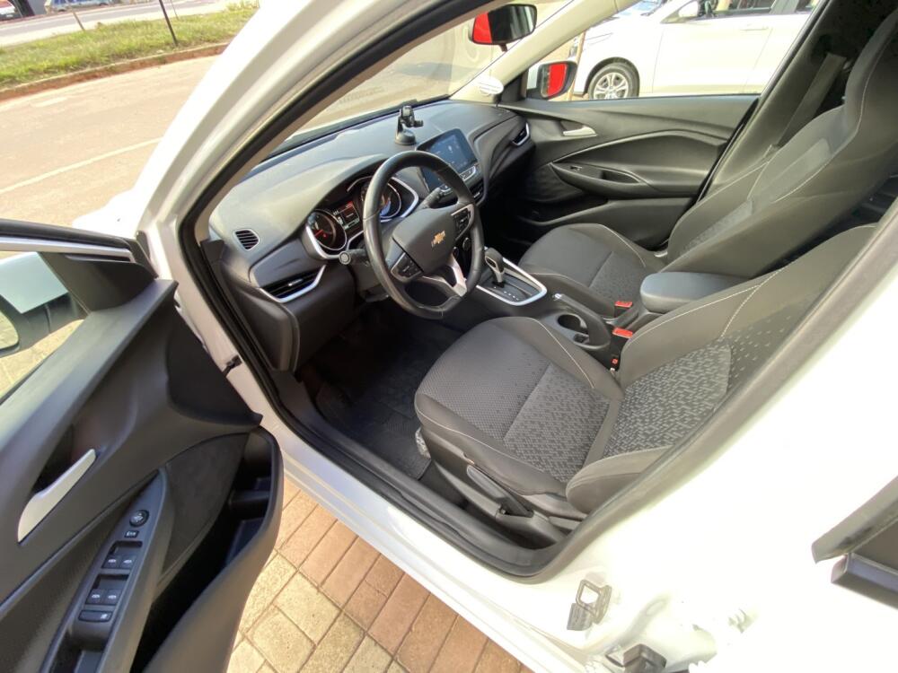 Chevrolet Onix Hatch