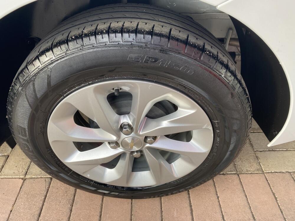 Chevrolet Onix Hatch