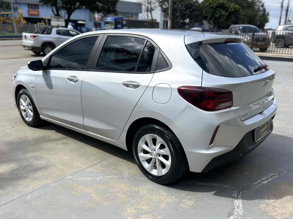 Chevrolet Onix Hatch