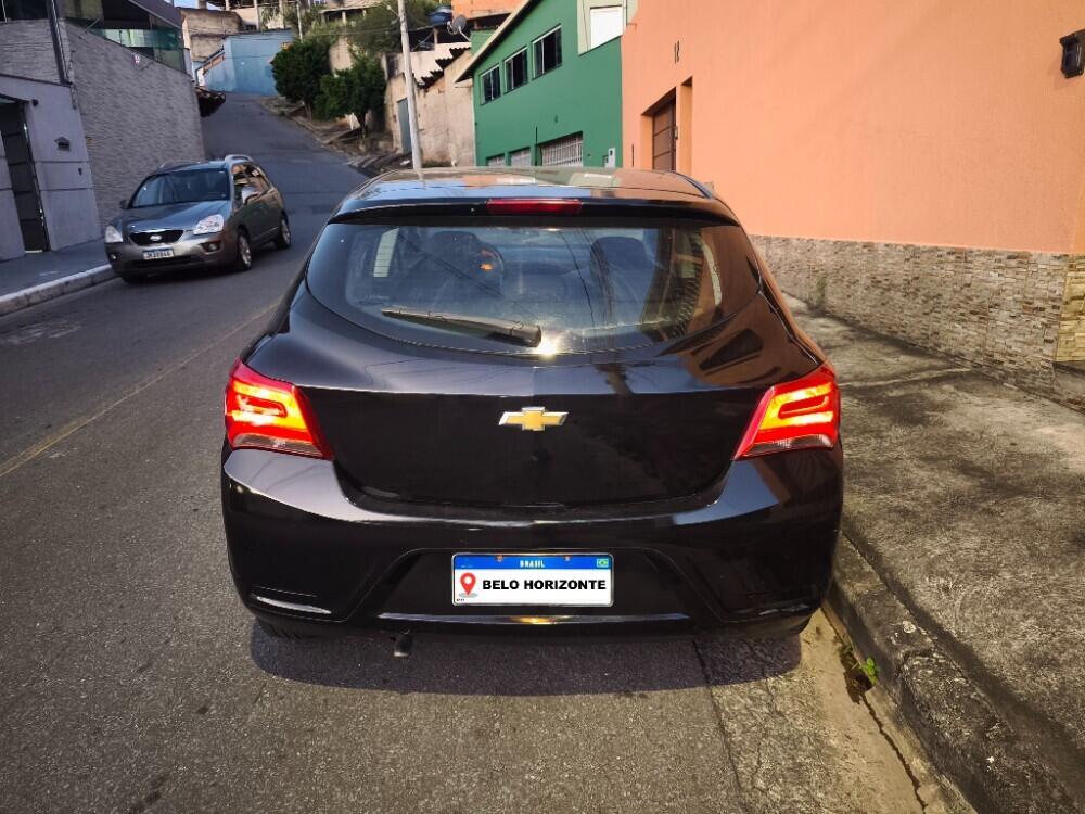 Chevrolet Onix Hatch