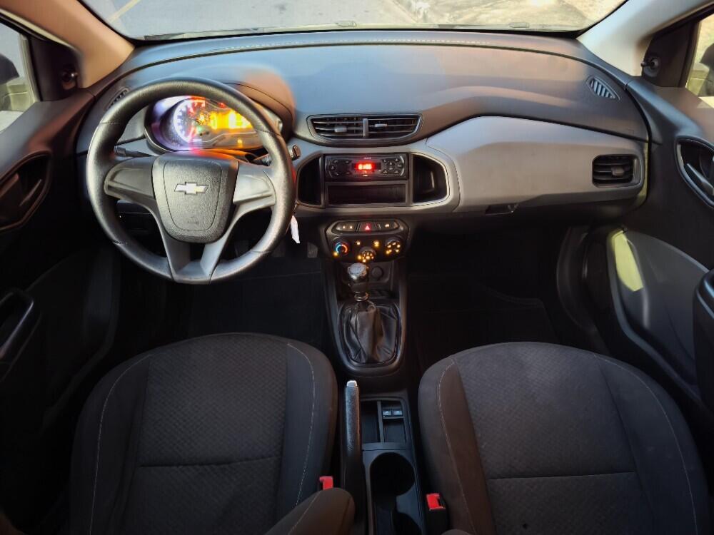 Chevrolet Onix Hatch