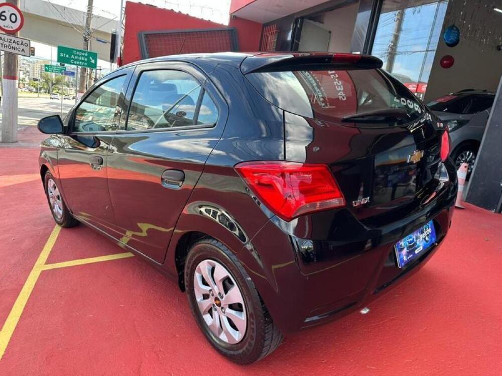 Chevrolet Onix Hatch