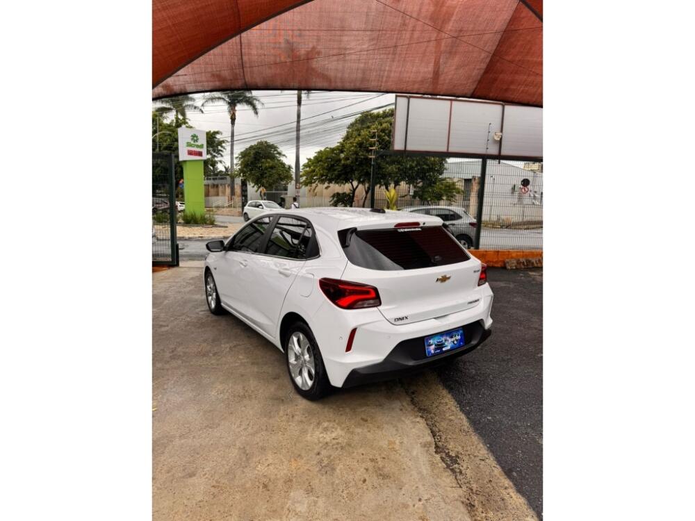 Chevrolet Onix Hatch