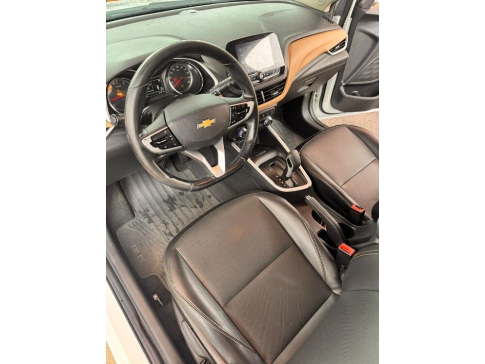 Chevrolet Onix Hatch