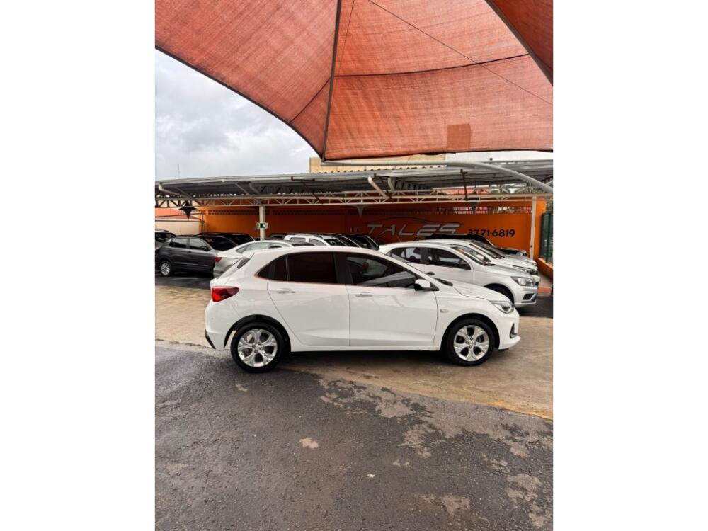 Chevrolet Onix Hatch