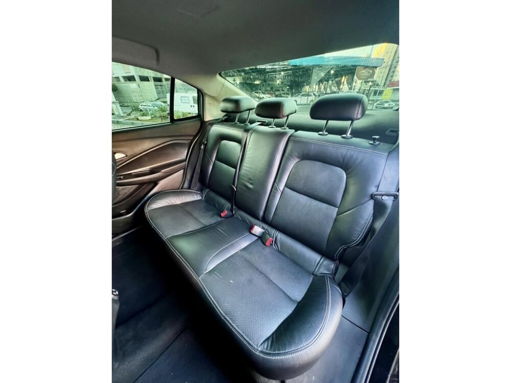 Chevrolet Onix Hatch