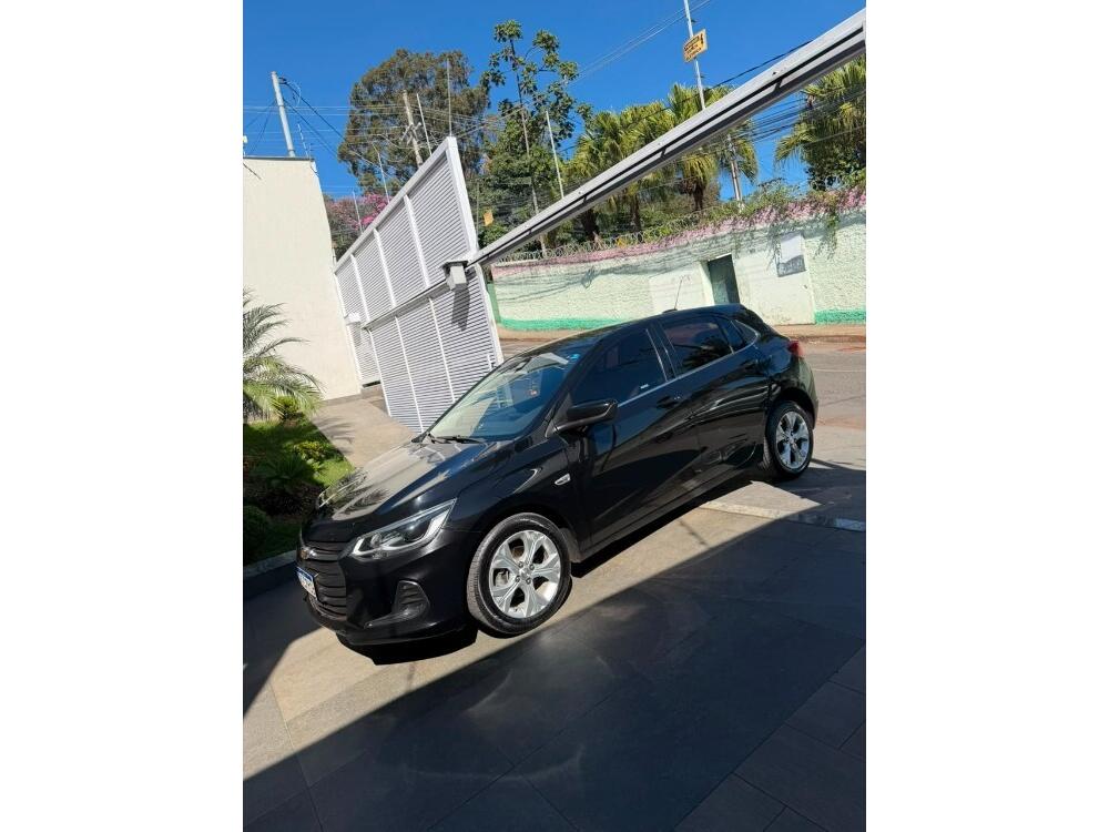 Chevrolet Onix Hatch