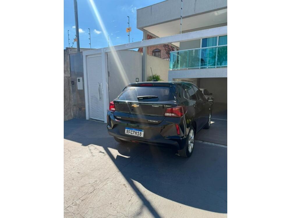 Chevrolet Onix Hatch