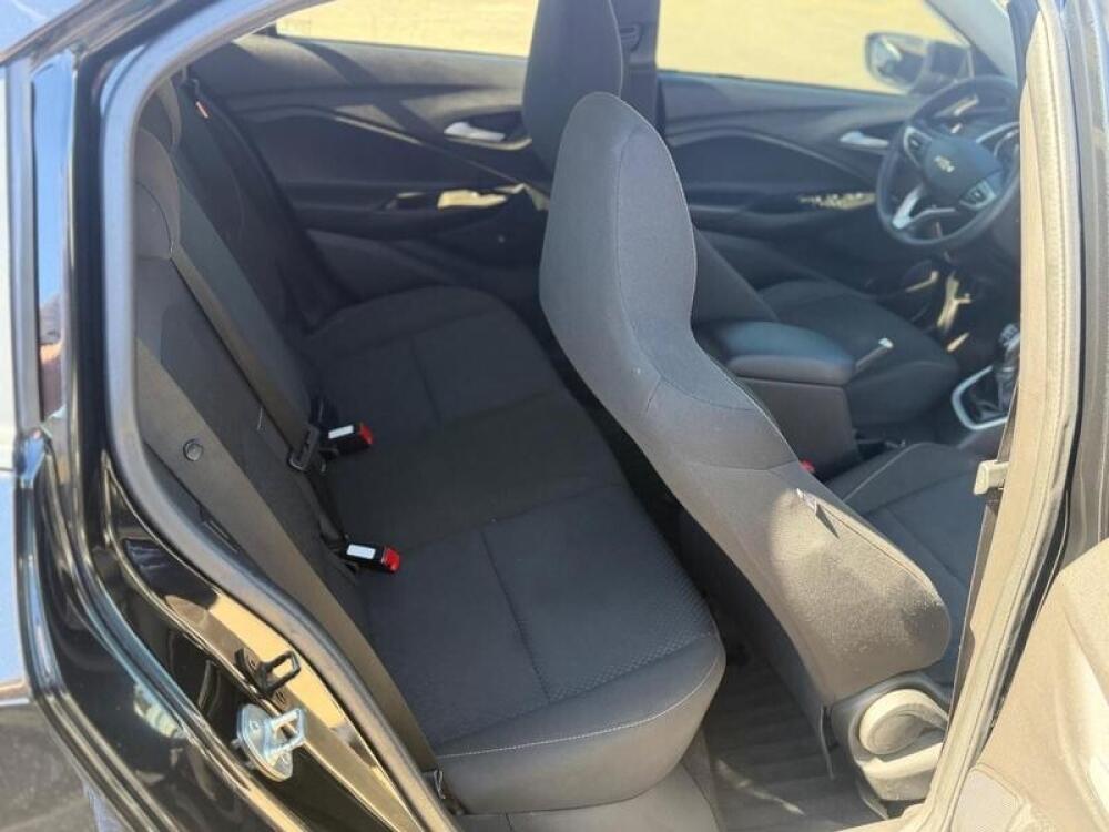 Chevrolet Onix Hatch