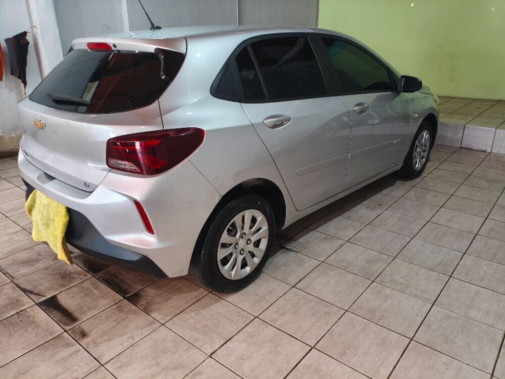 Chevrolet Onix Hatch
