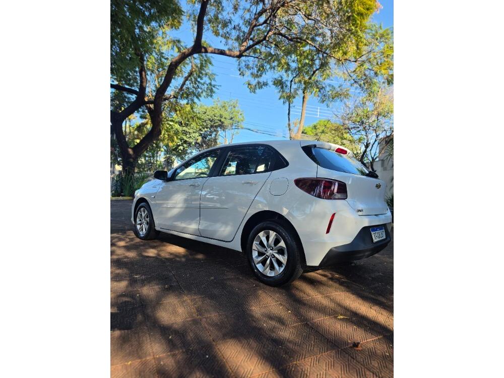 Chevrolet Onix Hatch