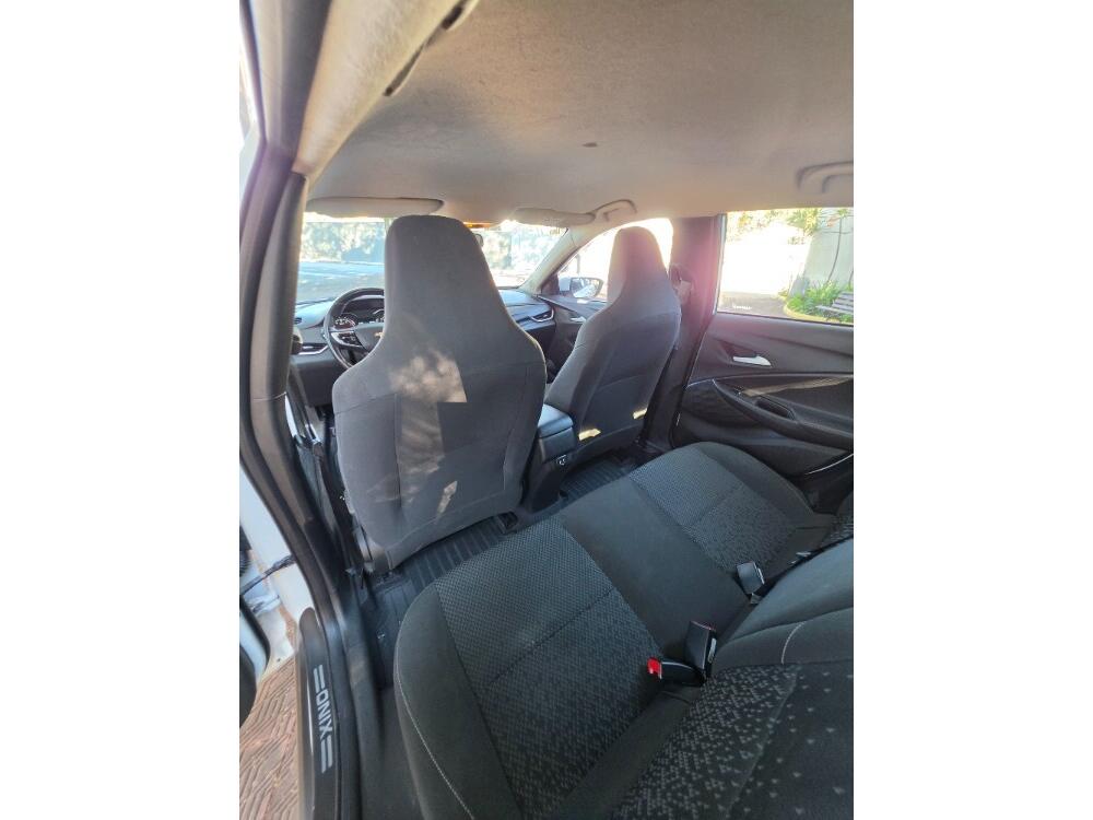 Chevrolet Onix Hatch