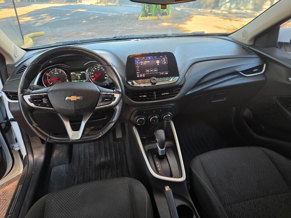 Chevrolet Onix Hatch