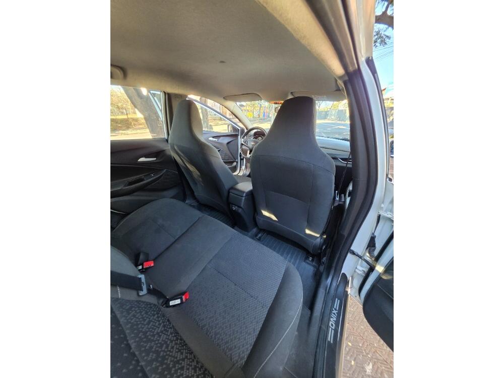 Chevrolet Onix Hatch