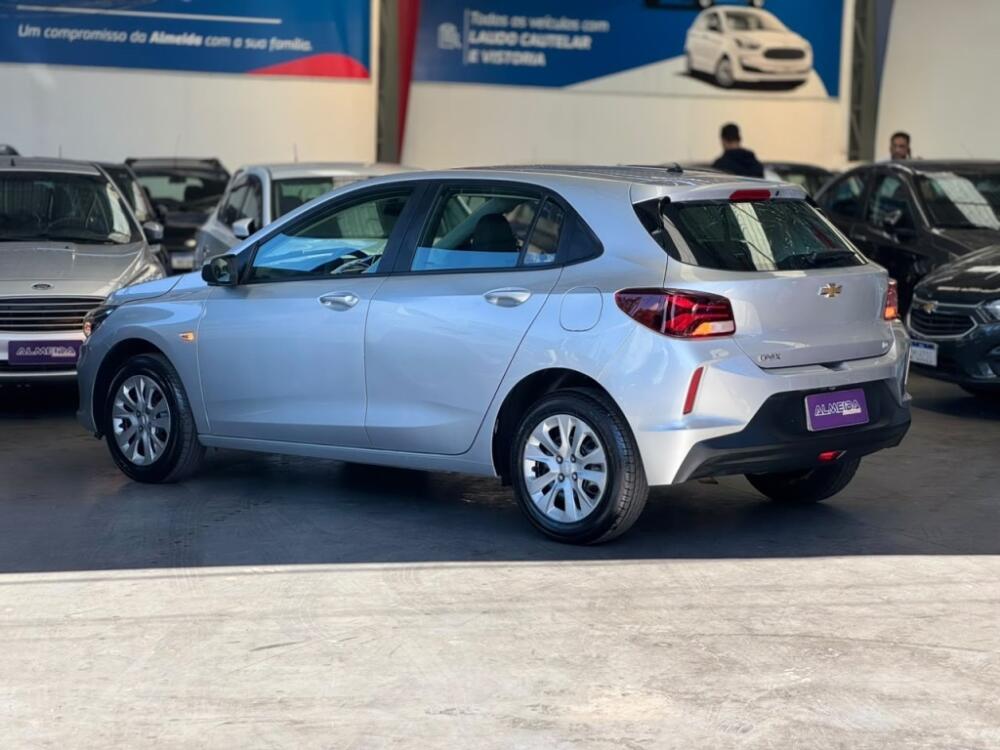 Chevrolet Onix Hatch