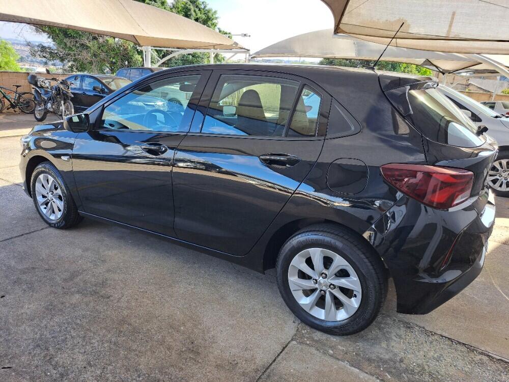 Chevrolet Onix Hatch