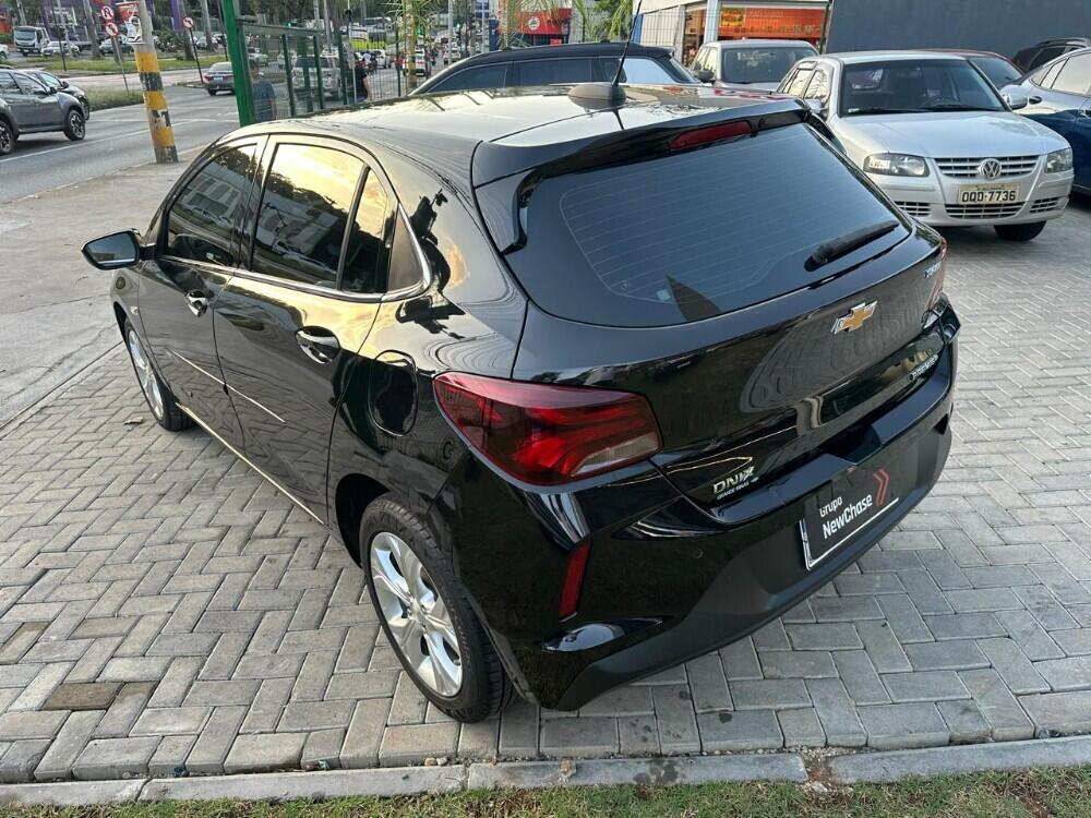 Chevrolet Onix Hatch